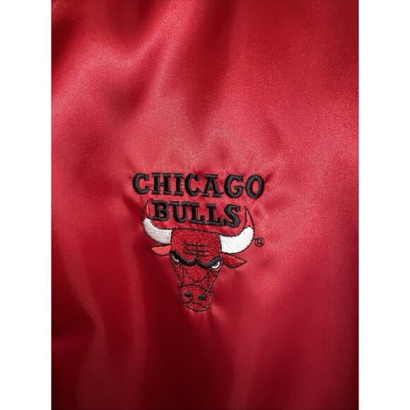 Vtg 90s Chicago Bulls Red Satin Jacket Swingster USA Made NWT Deadstock Men’s XL - Picture 3 of 16